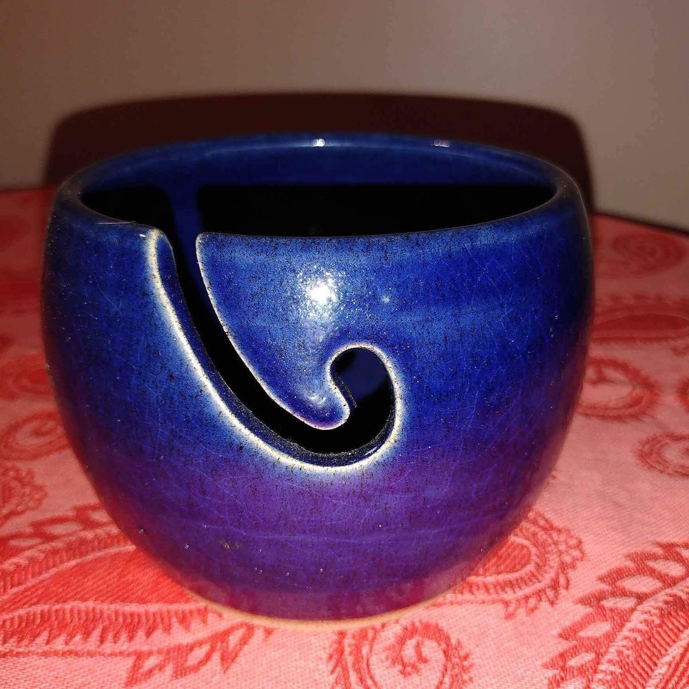 Yarn Ball Holder / Bowl! Blue Ceramic